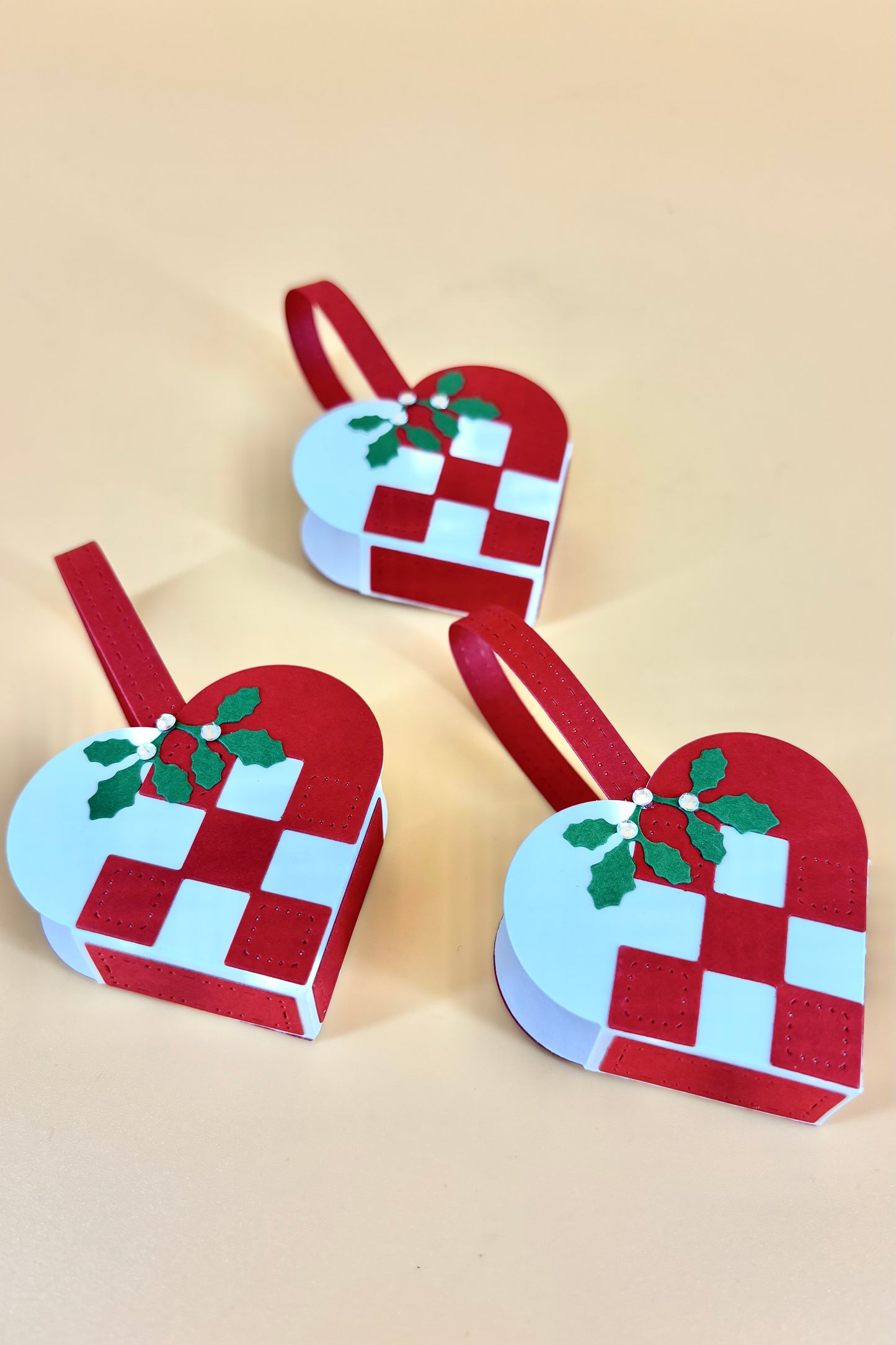 Julehjerter i papir - 3 stk.