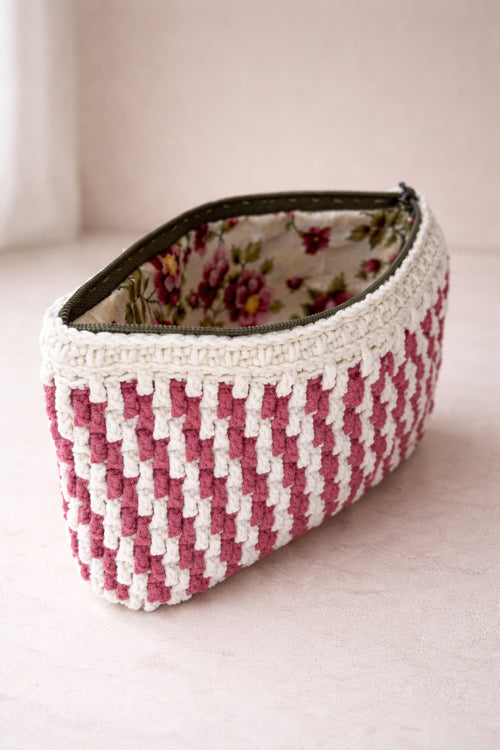 Hæklet kosmetikpung - håndlavet